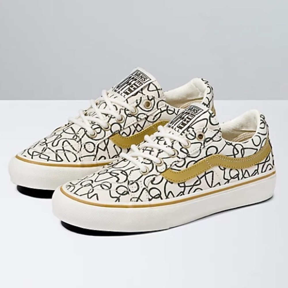 NWT Vans Sk8 Low Reissue Sneakers Textured Waves / Marshmallow Shoes Skate NEW